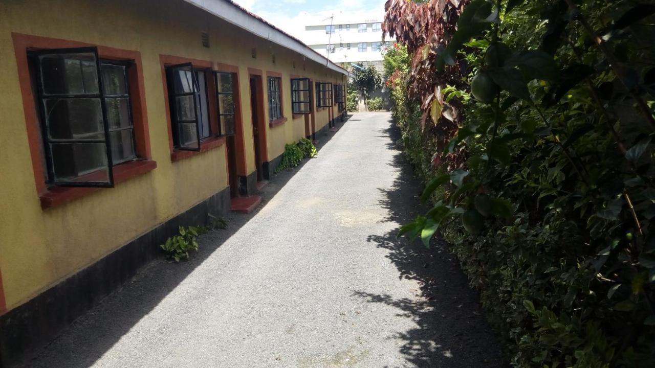 Sleepway Cottages Nakuru Luaran gambar